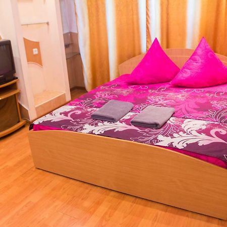 2Room Semi-Luxury Apt On Ukrainskaya 34 Street Zaporizhia Dış mekan fotoğraf