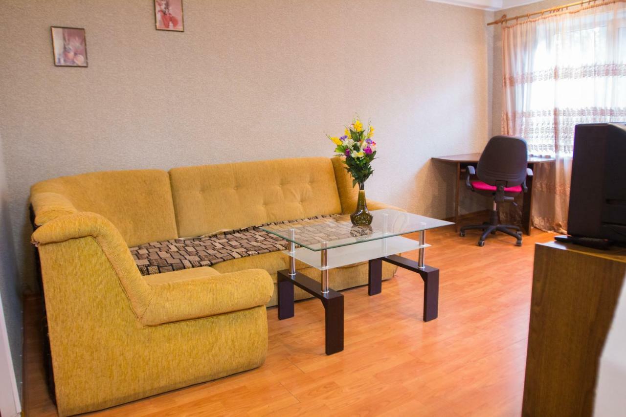 2Room Semi-Luxury Apt On Ukrainskaya 34 Street Zaporizhia Dış mekan fotoğraf